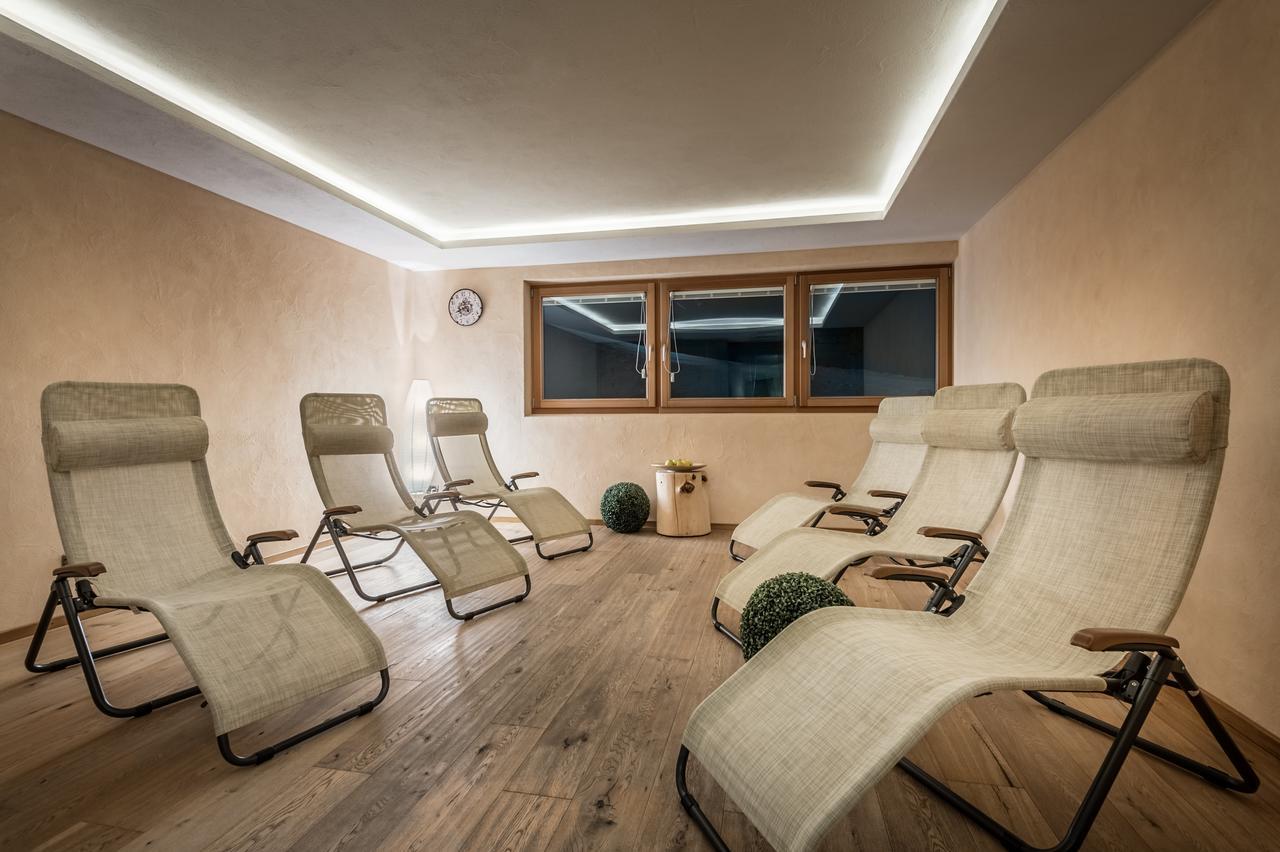 B&B - Hotel Ciasa Rue Blanch Сан-Кассиано Экстерьер фото